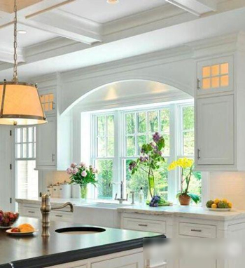 白色厨房设计 打造文艺范的烹饪空间
